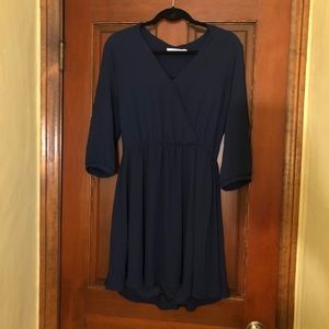 Navy quarter sleeve v neck lush dress